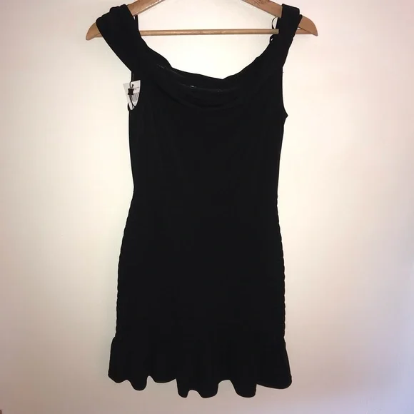 NWT bcbgeneration off the shoulder dress - Picture 5 of 8